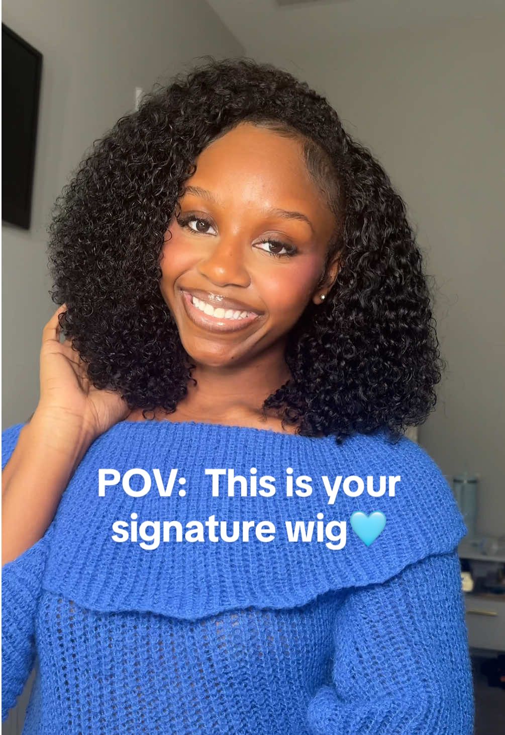 The only right way to install/ blend your half wigs😍🤭🩵 this technique is such a game changer!!! @alipearlhair_official  Wig details: half curly wig 16in. 250% density  #halfwig #curlyhair 