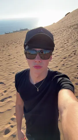 adivinen donde estoy😨