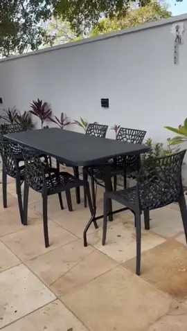 Essas cadeiras são muito lindas 😍  #tiktokshop #cadeiras #compra #homedecor 