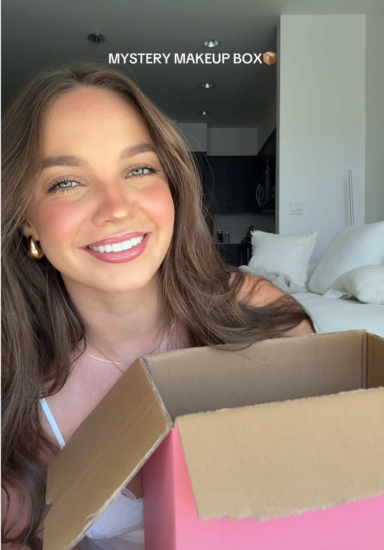 the keychain ?? cmonnn and she’s on sale rn 