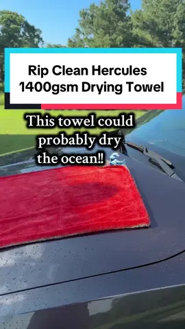 If your towel isn’t 1400 GSM, you’re basically just pushing water around 😬 #cardetailing #cardetailingproducts #dryingtowel #TikTokShopCyberMonday #TikTokShopBlackFriday