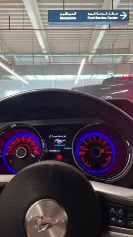 الزرقه 😍 الكومنت حق ال ٥.٠ فقط 😜  #الغانم  #موستنق  #فورد  #وكاله  #mustang 