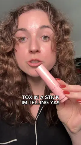 TOX in a stick I’m telling ya.  My skin is SO hydrated and I won’t stop sharing this little secret  #kahimultibalm #kahi #toxinastick #fillerbalm 