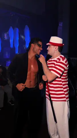 as moças julgando lá atrás 🤣🤣