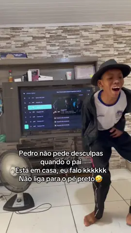 Quando o pai está em casa Pedro não pede desculpa  Não liga para o pé preto #autismo #autista #maedopedro 