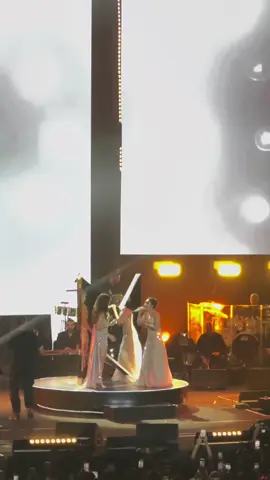 lihat dari ponsel bae seneng guys 😍