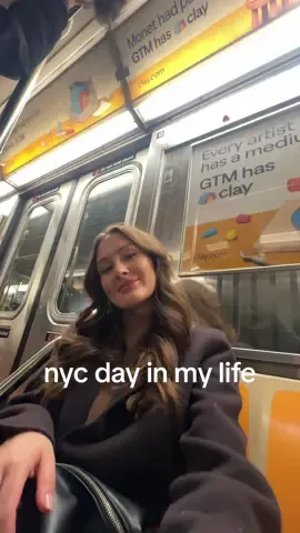day in my life in nyc!!! looks like cosplaying nyc girl has it’s consequences #movingtonyc #dayinmylife #nyc #nycdayinthelife 