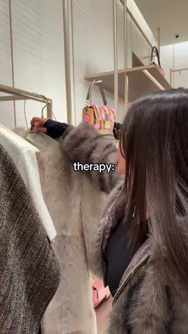 🤣💅🏻 #relatable #girls #shopping 