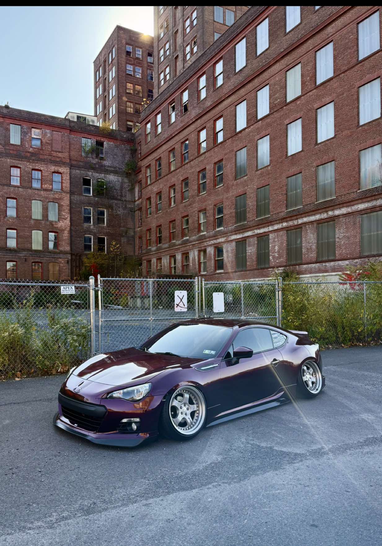 I can't be the only one... 🤫 #brz #carscene #86squad #carcommunity #staticclub 