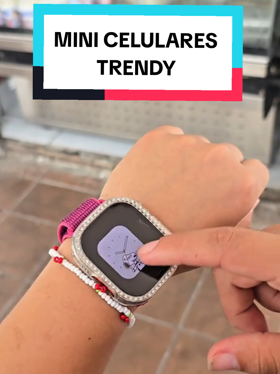 Estos Mini Celulares Trendy🩷 actualmente son uno de los mas virales, por su Versión Android en la que te permite descargar todas las apps directamente en tu Smart, utilizar Play Store, WhatsApp, Instagram incluso hasta YouTube, tiene su memoria interna, memoria RAM en el dispositivo, colocar contraseña 💯🖤✨️🩷 #smartwatchviral  #smartwatches  #smartwatchandroid  #relojinteligente  #smartwatchultra 
