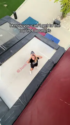 Comment if you move with me while you watch the video 🙃🤘🏼🔥 #trampwall 