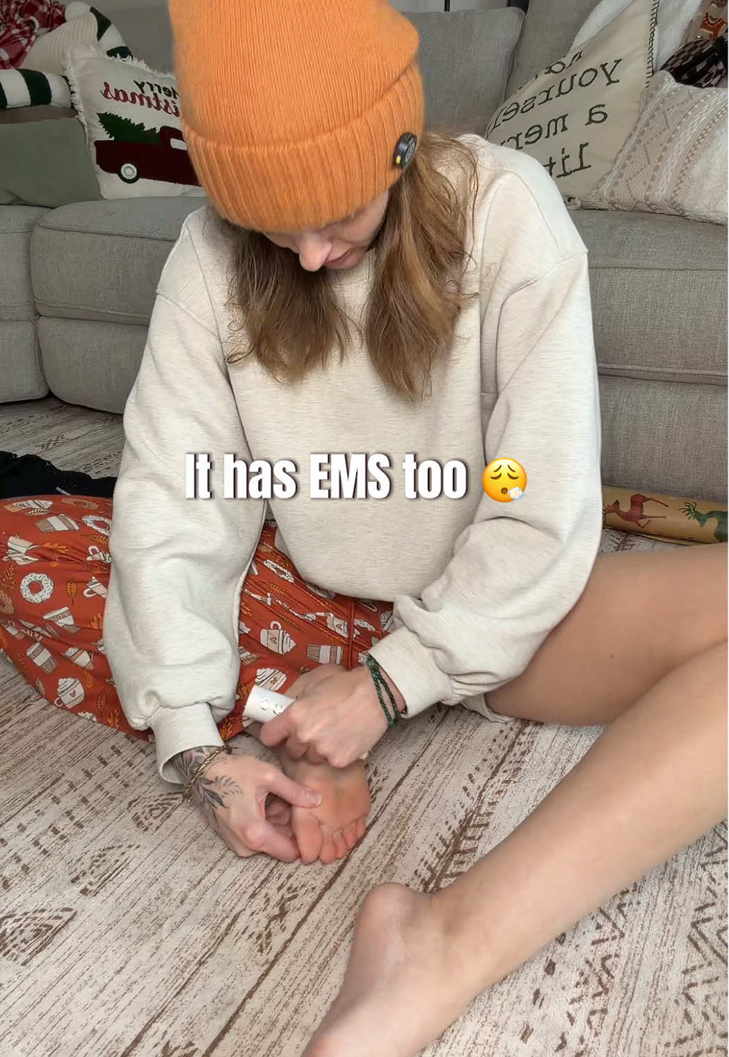 The Riki sculpture, full body contour massage tool has EMS, vibration, and heat all at the same time. And as a massage therapist of eight years, I’ve tried a lot of different massage tools, but this one has to be one of my favorites because of the handle and all the options that it has. We’re thinking of working that soft tissue working with the adhesions in the body increasing circulation. There’s so many benefits to using a contour body tool, but especially one with EMS in it. #MassageTool #bodycontouring #TikTokShopBlackFriday #TikTokShopCreatorPicks #tiktokshopcybermonday 