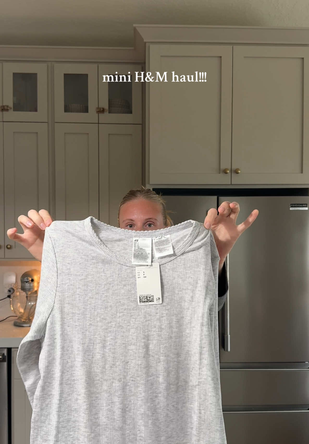 ngl I’m so annoyed with myself about this coat 🙃🙃🙃 it was a sign I didn’t need it 😭 #hmhaul #hmwinter #sweaterset