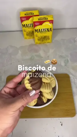 Biscoito amanteigado com 3 ingredientes 