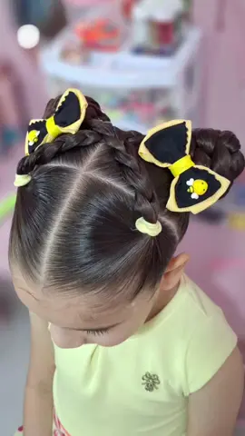 Aquele penteado fácil, rápido e fofo💛 Deixa seu comentário 🥰🫰🏻 . . . #penteadoinfantil #penteadosfaceis #peinados #penteado #hairstyle 