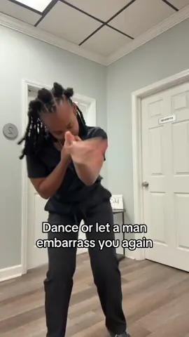 Yeahhhh sis I’m dancing 😭 #fyp #viral 