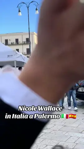 Nicole Wallace in Italia a Palermo per girare Postcards from Italy 🇮🇹🇪🇸 @Nicolewallace #fyp #perte #viral #viralvideos #perte 