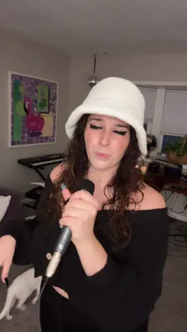 Day 21/365 of posting my voice daily ❤️ new mic helloooo!