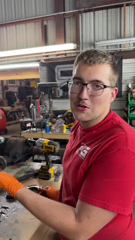 Money Shift Bradley vs Built Rear end. Who will in? #carsoftiktokcontest  #tiktoktailgatecarcontest #tiktoksemashowcontest #mustanglifestyle 