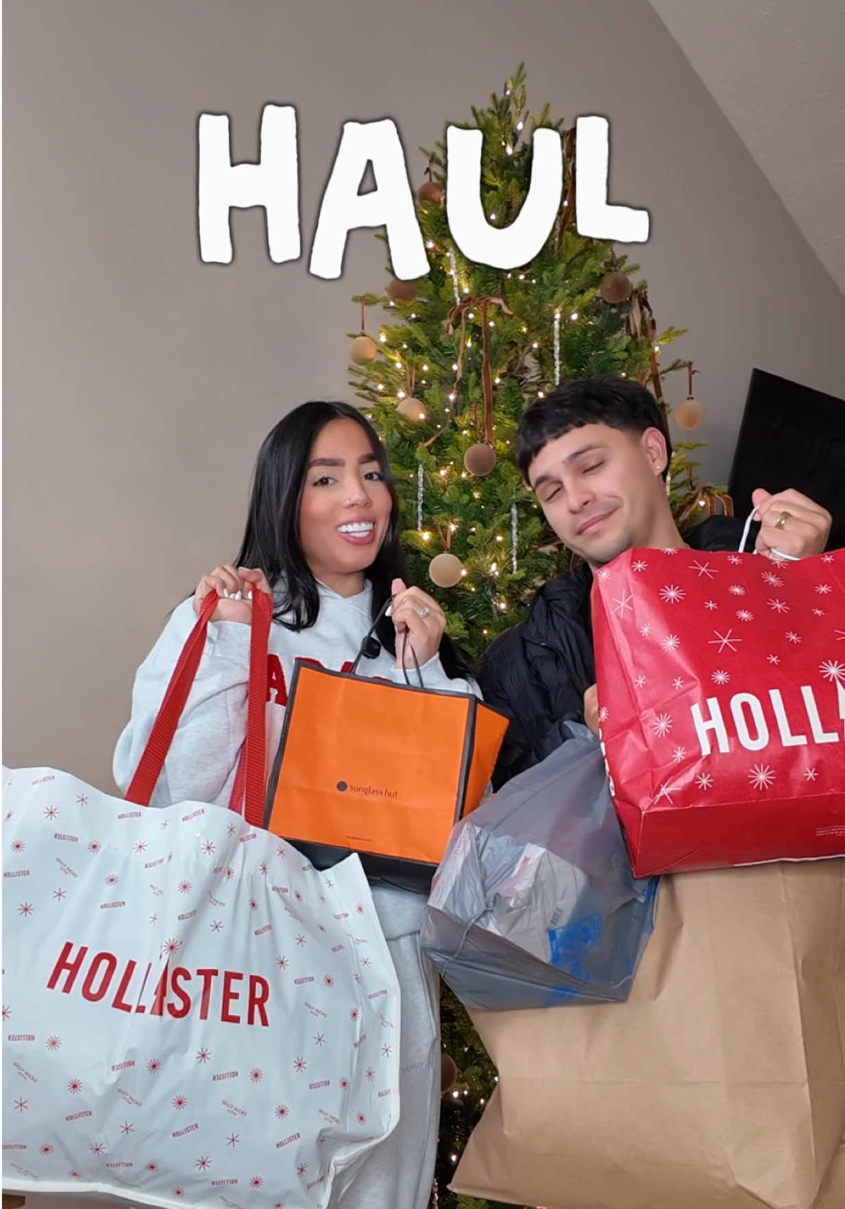 Shopping haul 🛍️  @Garage Clothing @hollister @VERSACE  #haul #shopping 