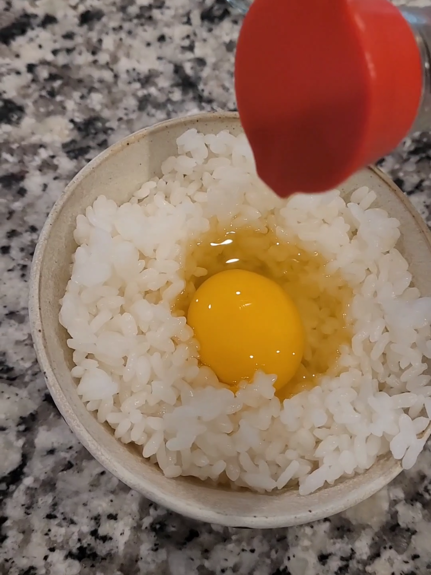 生タマゴ🤭 #fyp #foodtiktok #japanese #xyzbca #jesuslovesyou 