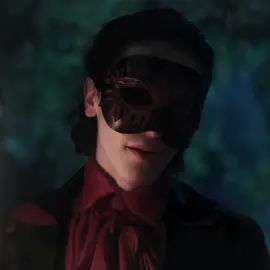 I have TWO edits for yall today | also get it … cause night … heh | #owenpainter #edit #netflix #wednesday #isaacnight 