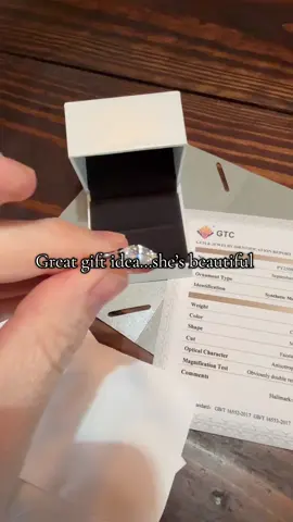 This is beautiful #tiktokshopcreatorpicks #tiktokshopblackfriday #tiktokshopcybermonday #giftsforher #jewelry 