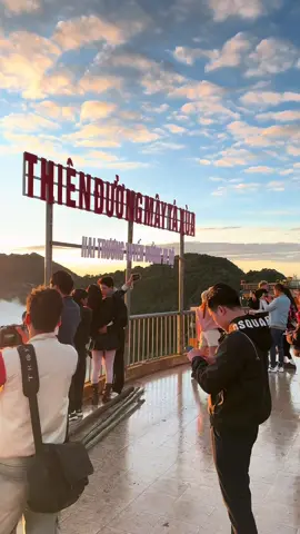 Siêu phẩm bình minh ngày hôm nay 6/11 Tà xùa ơi đẹp thế #xuhuong #checkinvietnam #sanmaytaxua #taxua 