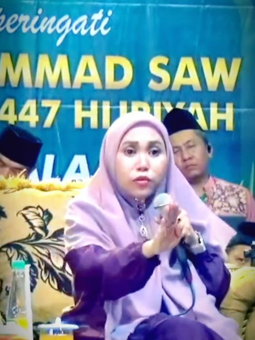 Dadi opo wae ngakuni Islam Ojo sampai ninggalke sholat. #hjkharismayoginoviana #viralvideos #santri #fyppppppppppppppppppppppp #viraltiktok 