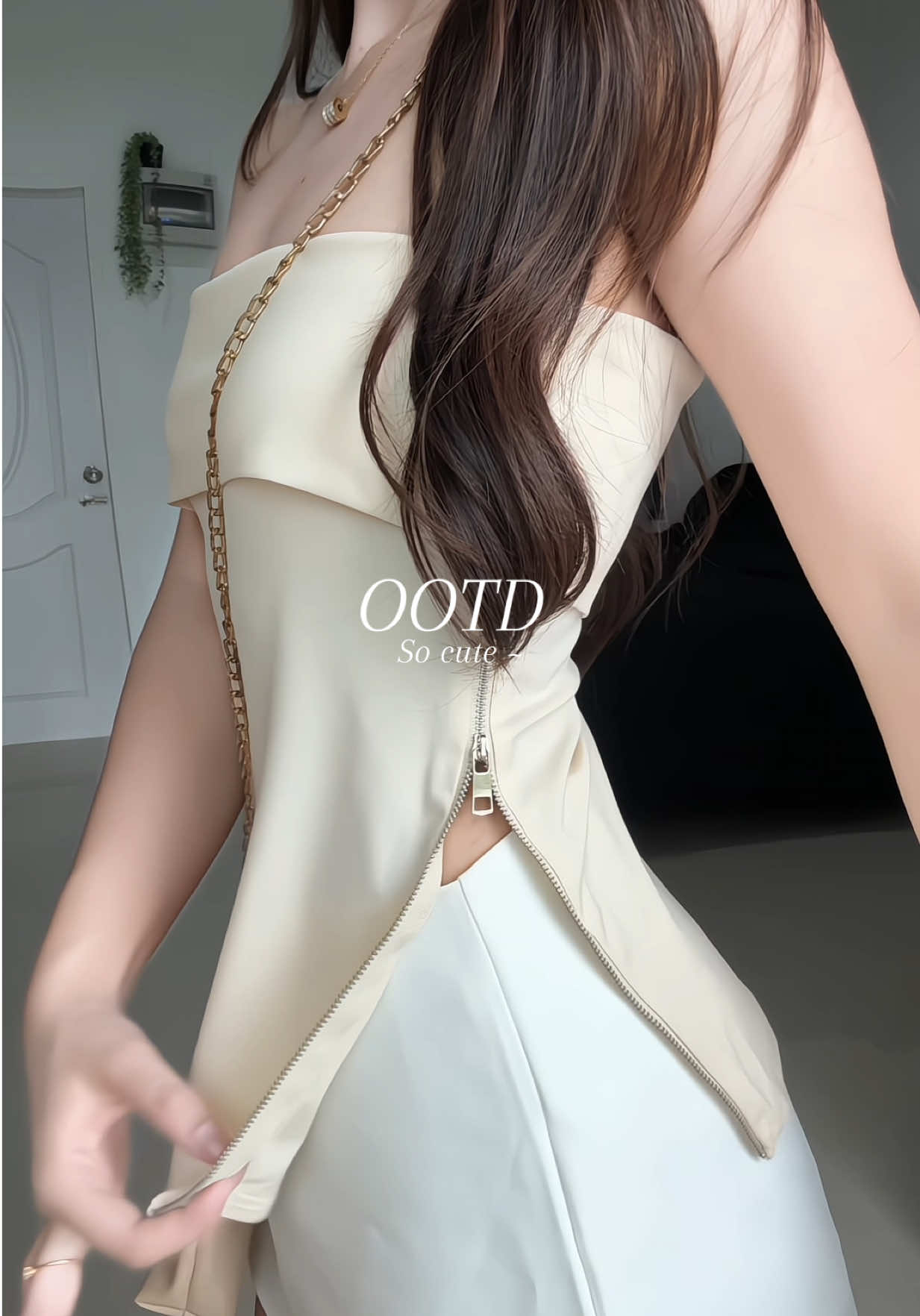 เติมครบทุกสีแล้วนะ🤍✨#เสื้อเกาะอก#outfit #OOTD 