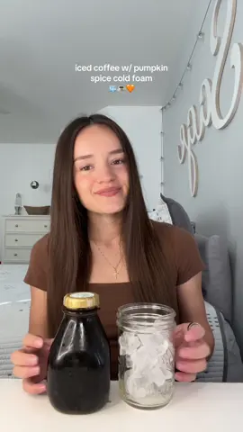 iced coffee w/ pumpkin spice cold foam🧊☕️🧡 hope you all had a good day🤍 #icedcoffee #homemadecoldfoam #icedcoffeeathome #athomeicedcoffee #athomecoldfoam 