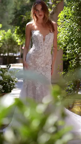 Lace mermaid wedding gown WL072 with a plunging neckline #BridalGown #BrideToBe #2026Bride