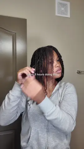 The time and patience that mini twist takes is always worth it👏🏽 #blackgirlhair #blackgirlhairstyles #minitwist #minitwistonnaturalhair #minitwists  