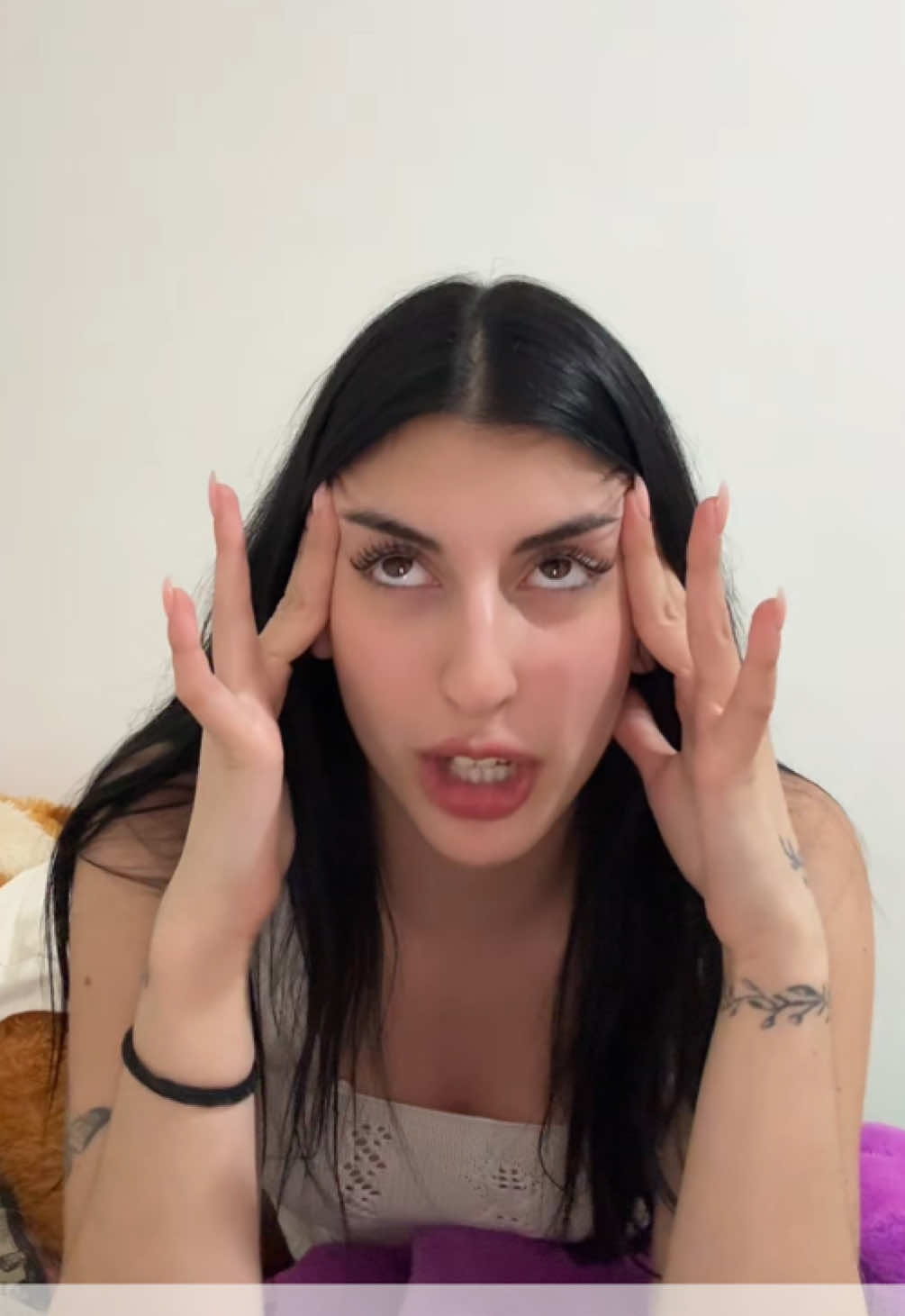 atiéndanme la videollamada 😭📞 #parejas #exs #humor 