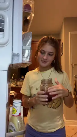 New trend alert 🔔 my lips like sugar, this candy 🍭 got you sprung #candy #lips #sugar #milliebarbarosh #fyp 