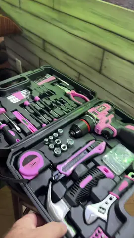 #dewalttools #milwaukee #blackfriday #tools #stockingstuffer 