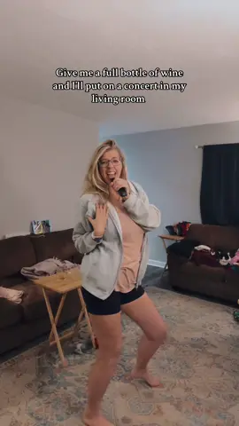 The bottle of wine was a paid actor #lizziemcguire #dancing #foryoupage #fyp #drinking 