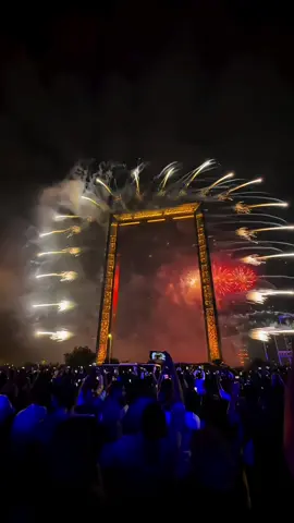 Get my viral clips, Link in bio❗️ 2026 is OUR year ✍️ #luxurylifestyle #successmindset #motivation #wealth #luxury 