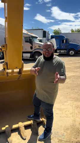 ❗️Marca: Caterpillar ❗️Modelo: 320 D ❗️Año: 2016 ❗️Motor: Acert 6.4 ❗️Potencia: 189 HP ⏳Horas: 4979 ✅Línea de martillo  ✅Rodos nuevos  ✅Baterías nuevas  ✅Zapatas nuevas ✅Servicio mayor y menor realizados  📌Garantía de 3 meses incluida 📌Entrega inmediata  📌Facilidades de préstamos bancarios con tasa preferencial  📍Ubicados en Ciudad de Guatemala, San Cristóbal.  📲Comunícate con nosotros por medio de mensaje directo para más información.##maquinaria @David Acevedo @David Acevedo @FOKUZ 