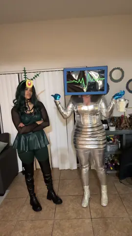 Nothing more corrupt than Plankton 😜💻💚 #halloweencostume #spongebob #plankton #transition #sabrinacarpenter 