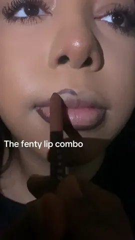 I would do a lighter lip liner but it’s nice though #lipcombo #glitterlips #fyp #fentylipliner #fentybeautylipgloss @Fenty Beauty 