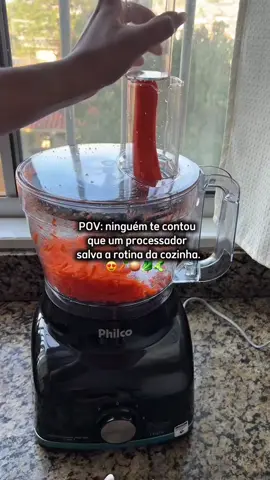 ⚡ Processador Britânia 300W Turbo 5 em 1 — potência e praticidade pra sua cozinha! 🔪 Pica, tritura, mistura, corta e mói tudo em segundos! 💥 Compacto, moderno e com avaliação 4.9 estrelas! 🔥 Por apenas R$99,90! 🛒 Compre agora no LinkShop_Davides 📲 Link nos comentários ou no direct! #viral #tiktok #organizacao #mm #triturador 