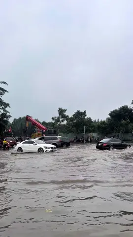 Đoạn Lê Văn Lương, Quận 7. Đón chào ngày mới với mệnh “ Trường Lưu Thuỷ “ #q7 #nướcngap 