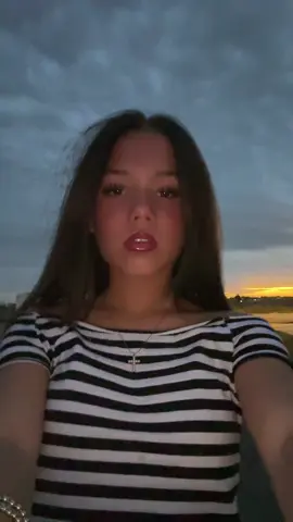 After you left #relatable #foryou #outfit #sunset #hii 