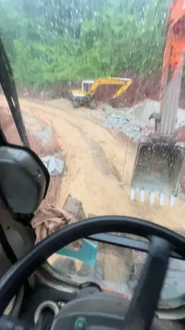 con xe hơi ghẻ của em bằng con xe xúc anh không 🤪