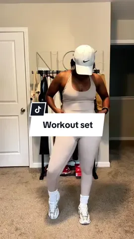 Didn’t expect to love this workout set this much 😍 it’s soft, stretchy, and 100% squat-proof. @MASKERT GIRL #maskert #maskertgirl #tryonhaul #activewearfinds 