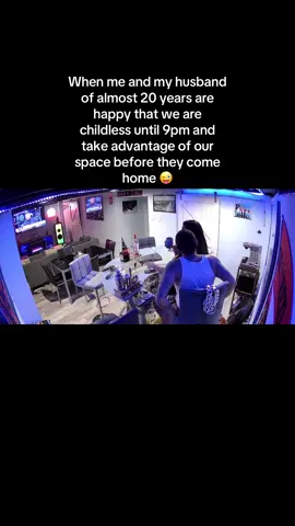 Why tf is it like this? 😂 #marriedlife #chicago #lol 