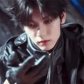 hello niche community, isn’t he  so so beautiful 😢? : inspired by @YJ #soobin #choisoobin #txt #txtedit #fyp 