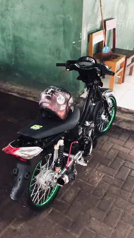 sikkk🤙🏻😎 #kphgank #kphjogjastyle #suprabapak #karisma125 #fypシ゚ @ᴢ 