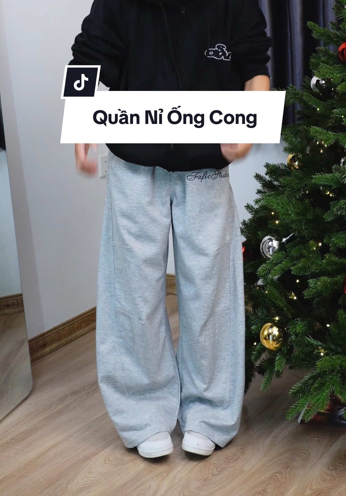 Ê tui mới tìm được con quần nỉ ống rộng có form siêu đẹp luôn. Như này mà không mê nữa thì chịu #quan #quanongrong #quanni 